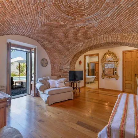 Domus Sa Corbula 奥里斯塔诺
